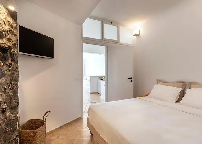 Villa Calderas Hug & Panoramic Sea View - 3 Lux Imerovígli